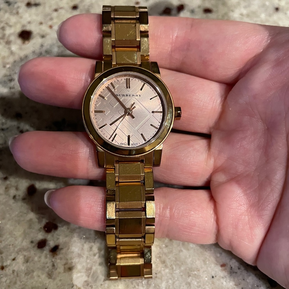 Authentic Burberry The City Rose Gold Watch